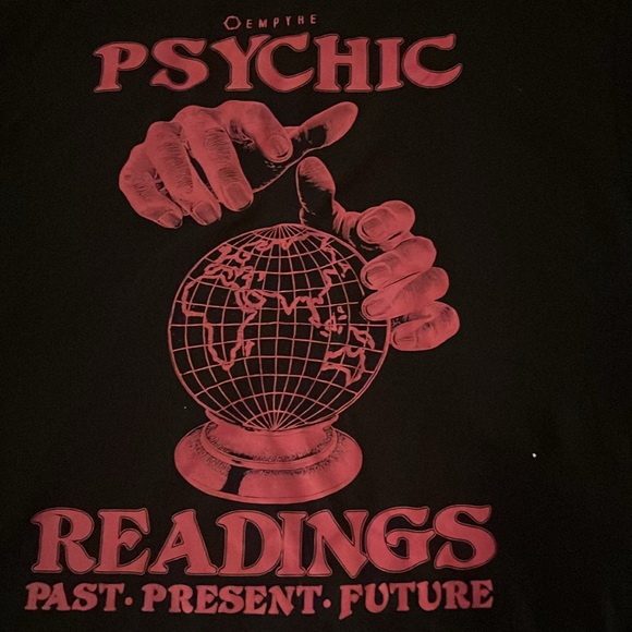 Empyre tee psychic reading size large - Picture 4 of 4